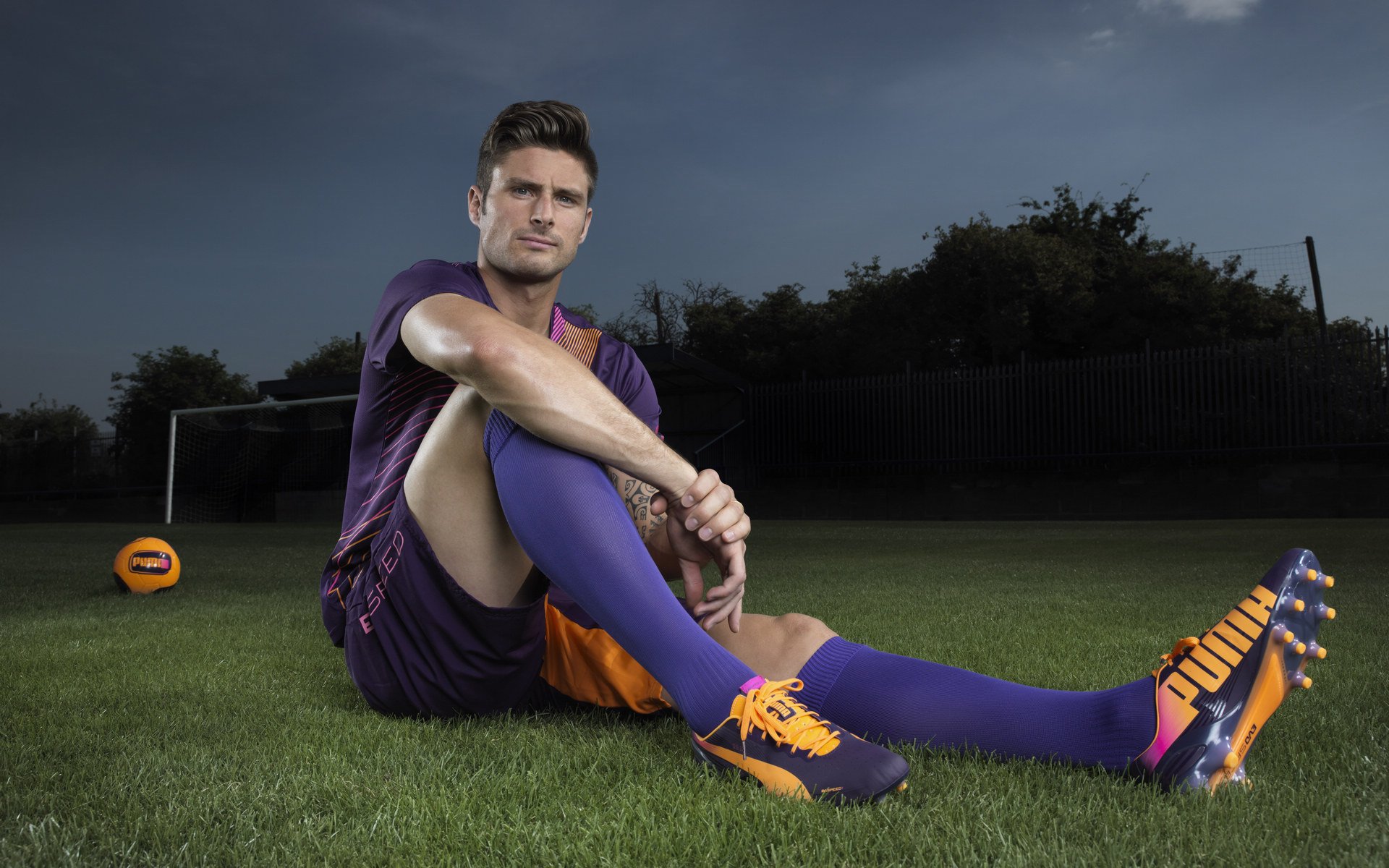 “中国足球俱乐部海外交流合作频繁”，中国足协规划外籍球员